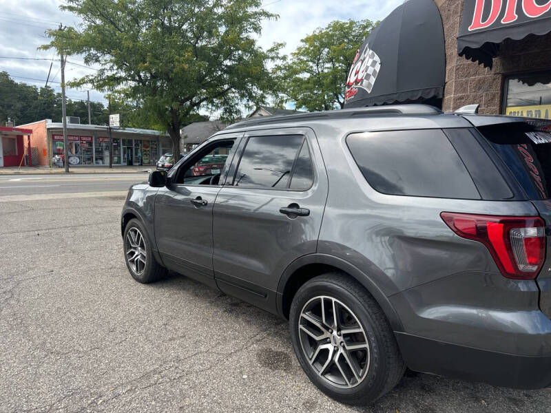 2016 Ford Explorer Sport