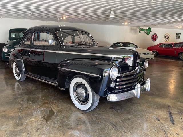 1948 Ford Deluxe