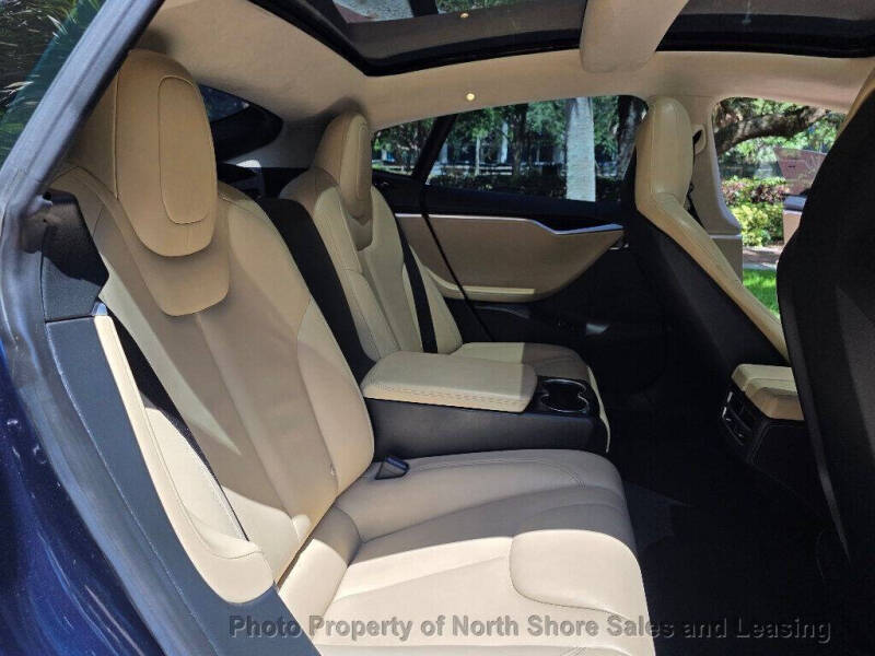 2015 Tesla Model S