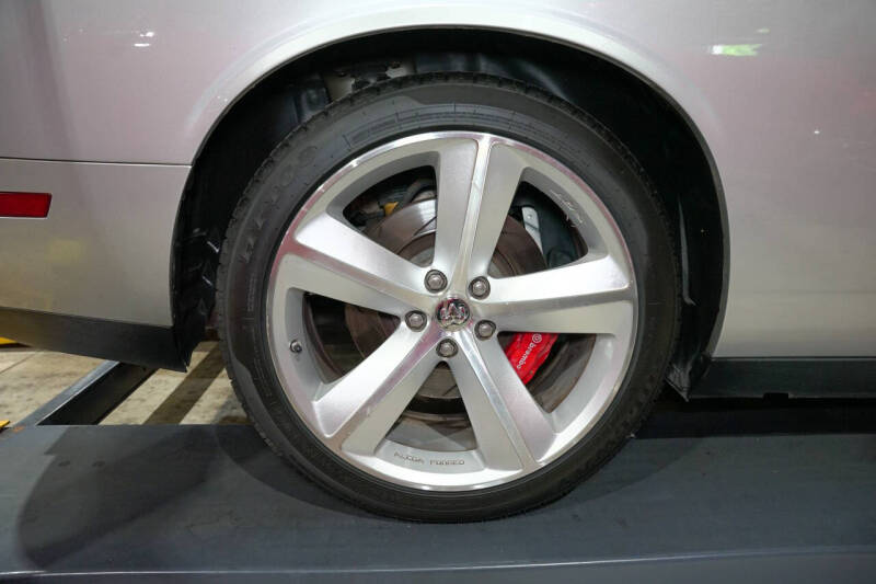 2009 Dodge Challenger SRT8