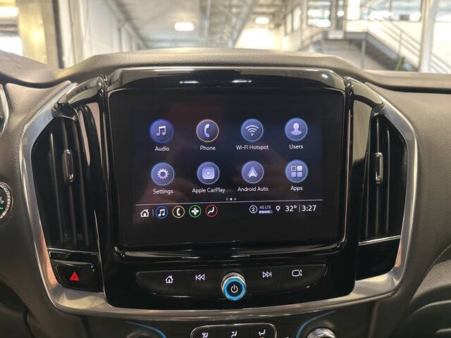 2022 Chevrolet Traverse LT Cloth