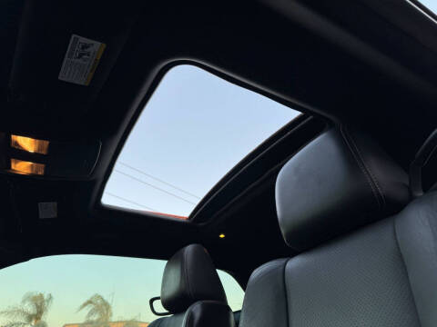 2012 Dodge Challenger R/T Plus