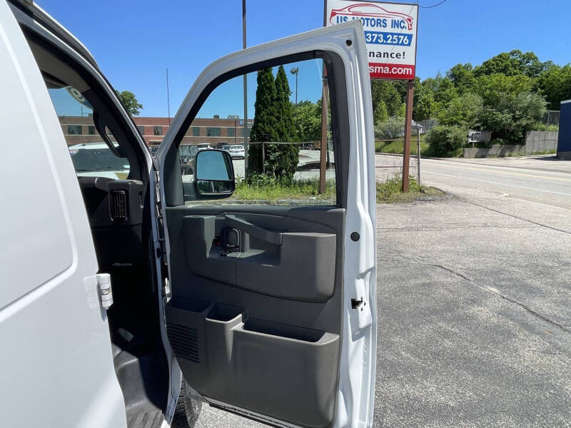 2019 Chevrolet Express 2500