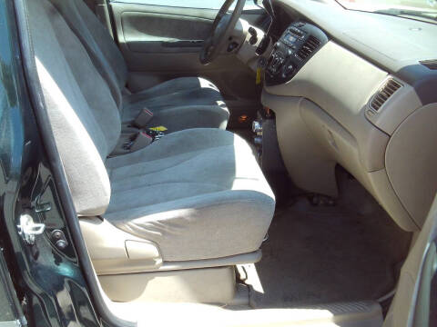 2003 Mazda MPV LX