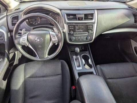 2016 Nissan Altima 2.5 SR