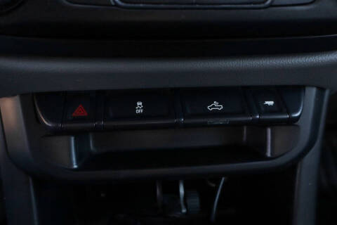 2022 GMC Canyon Elevation Standard