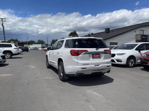 2018 GMC Acadia Denali