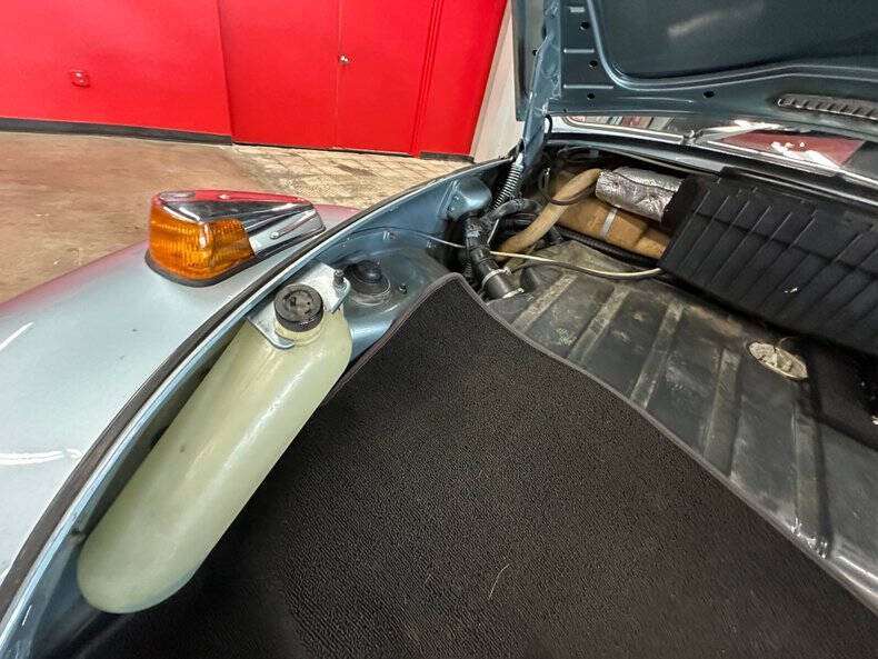 1972 Volkswagen Super Beetle