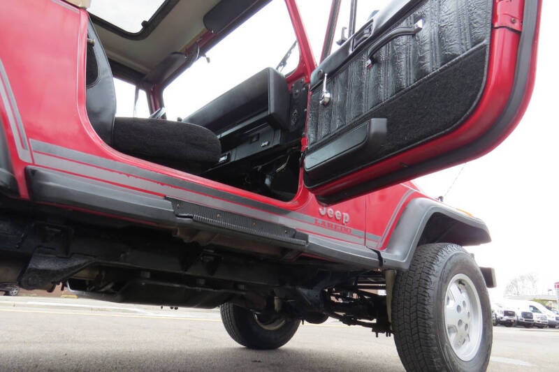 1987 Jeep Wrangler Laredo