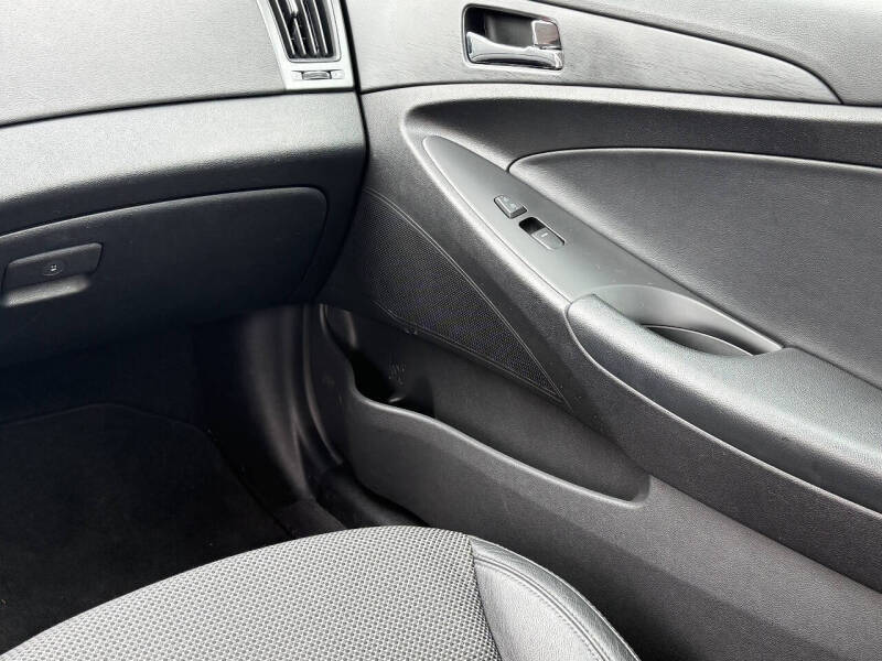 2012 Hyundai Sonata SE