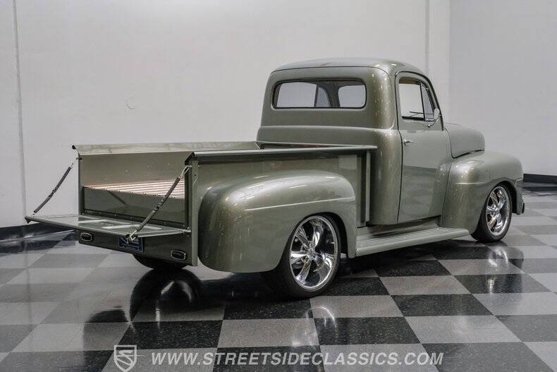 1951 Ford F-100