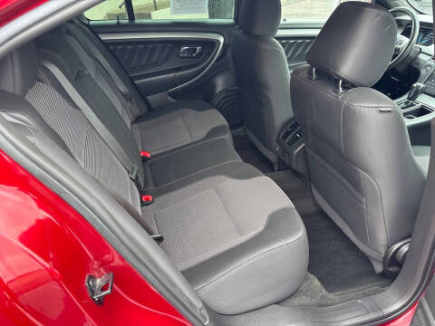 2018 Ford Taurus SEL