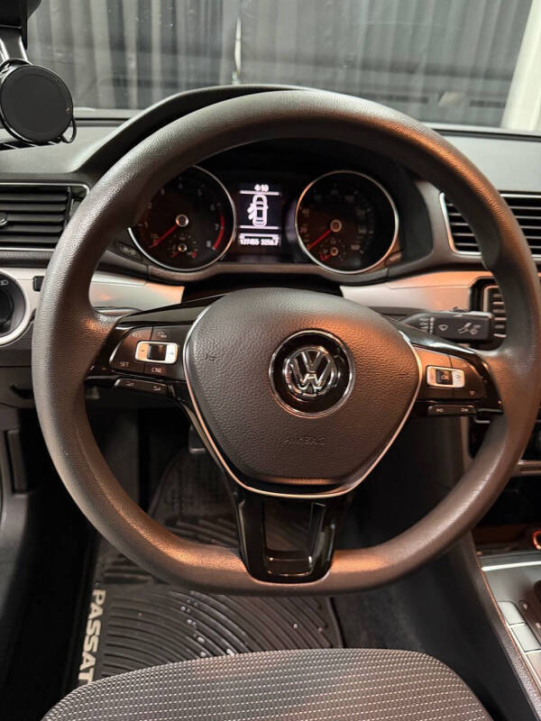 2016 Volkswagen Passat 1.8T S