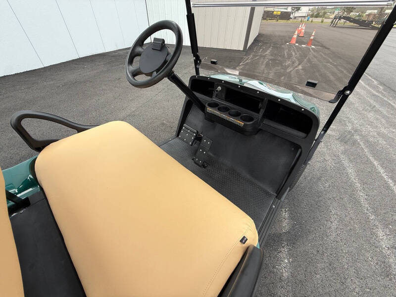 2021 E-Z-GO TXT