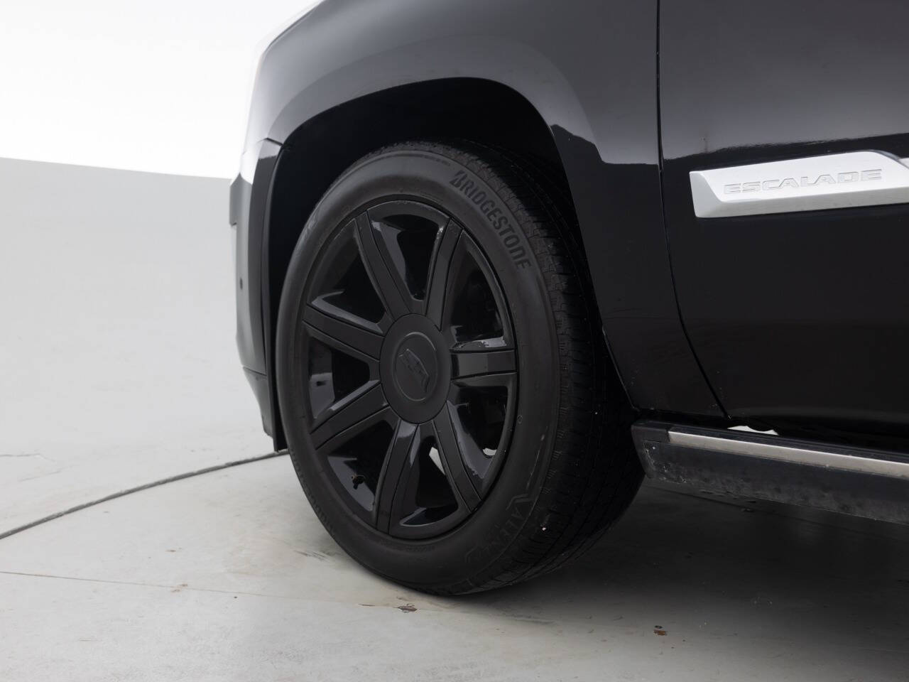 Used Car 2017 Cadillac Escalade  Premium Luxury 4x4 4dr Suv For Sale Under $30,000 In Coal City, Illinois