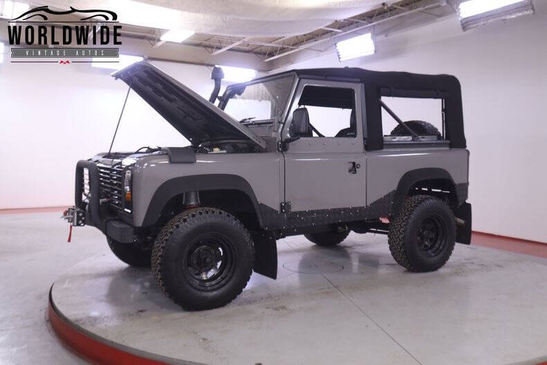 1984 Land Rover Defender