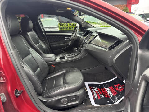 2018 Ford Taurus SEL