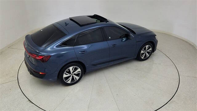 2024 Audi Q8 Sportback e-tron quattro Premium S line