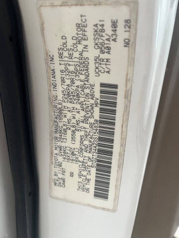 2003 Toyota Sequoia SR5