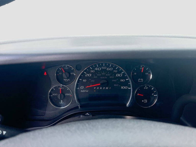 2025 Chevrolet Express 2500
