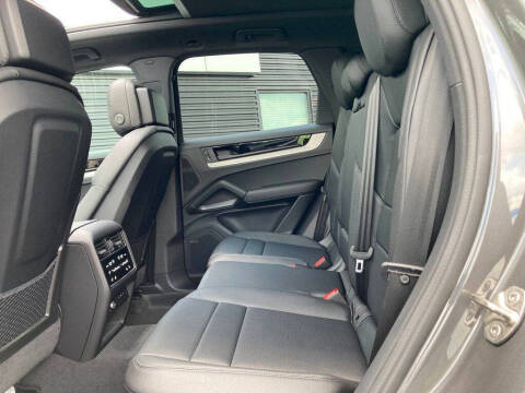 2025 Porsche Cayenne E-Hybrid