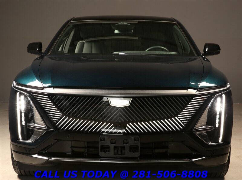 2024 Cadillac LYRIQ Tech