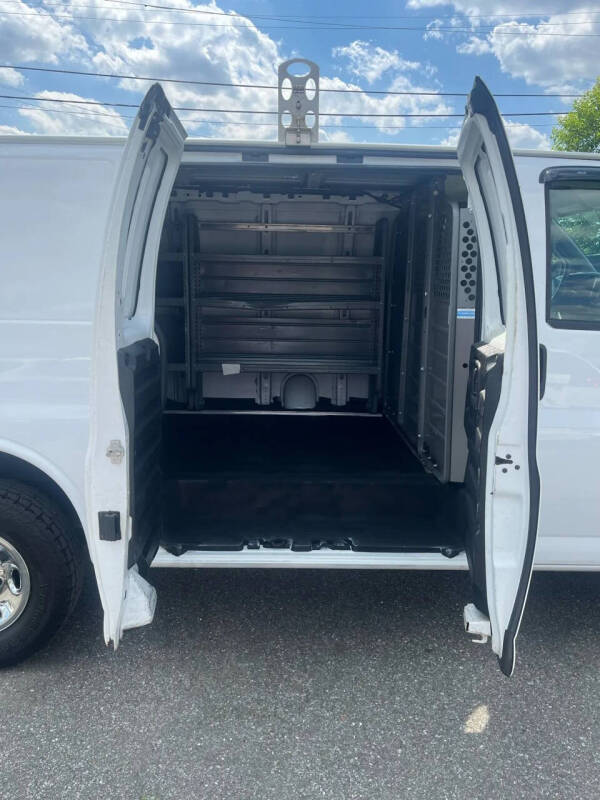 2017 Chevrolet Express 2500