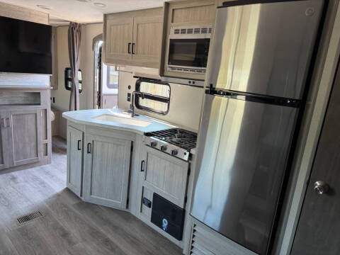 2025 Catalina Yachts 261BHS