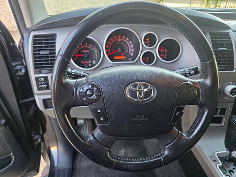 2012 Toyota Sequoia SR5