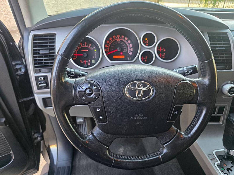 2012 Toyota Sequoia SR5