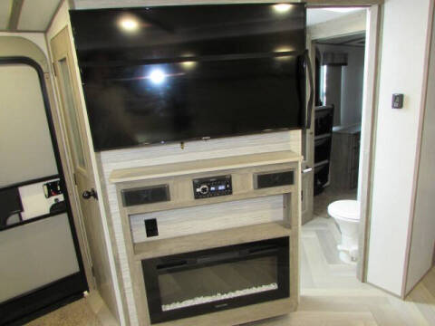 2022 Forest River 270FKS