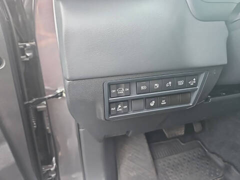 2024 Toyota Sequoia Platinum