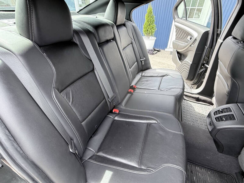 2019 Ford Taurus SEL