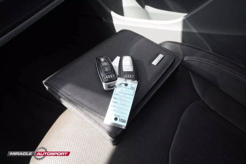 2019 Audi Q8 quattro Prestige 55 TFSI