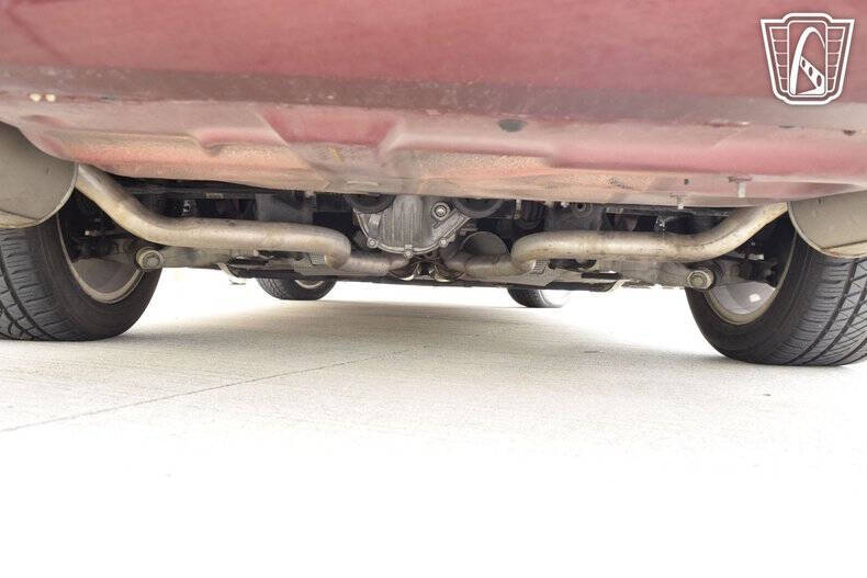 2004 Ford Thunderbird Deluxe