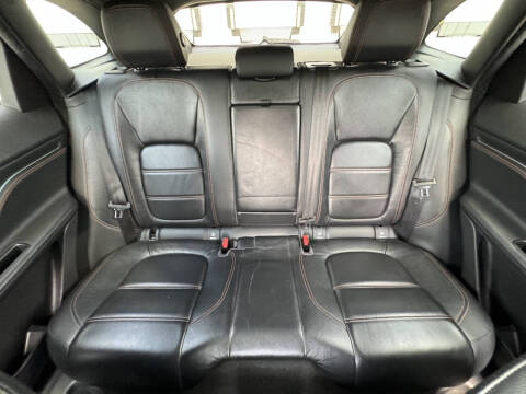 2017 Jaguar F-PACE 35t Prestige