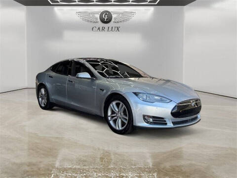 2015 Tesla Model S 70D
