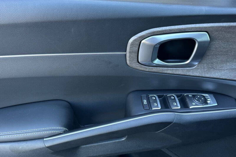 2023 Kia Sorento X-Line EX