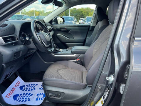 2023 Toyota Highlander Hybrid LE