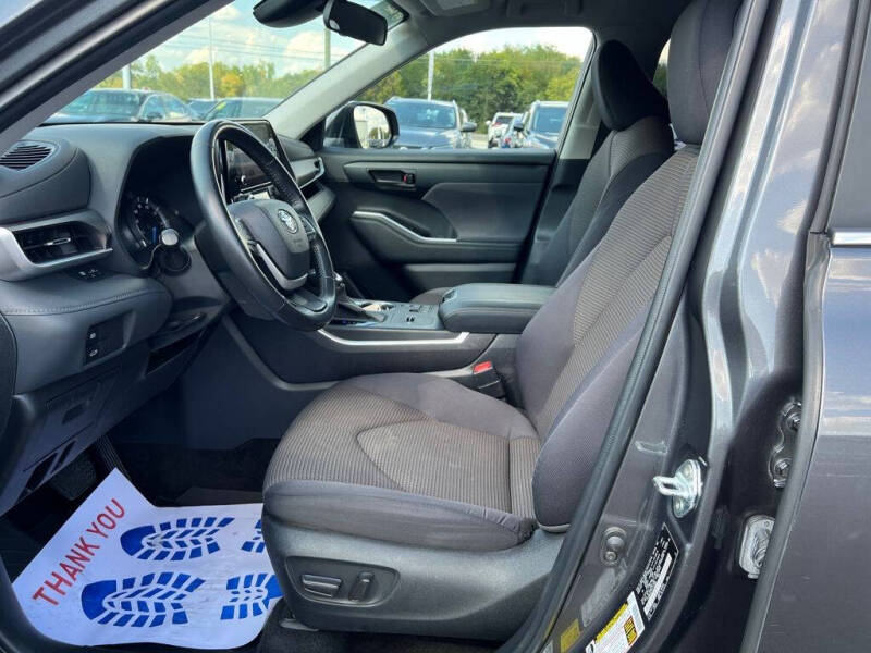 2023 Toyota Highlander Hybrid LE