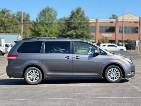 2013 Toyota Sienna