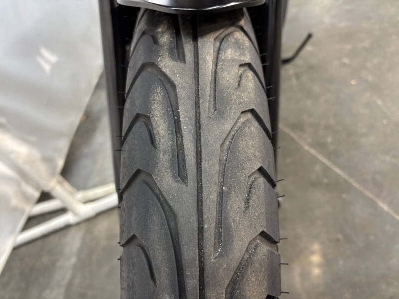 2022 Moto Guzzi V7 Stone