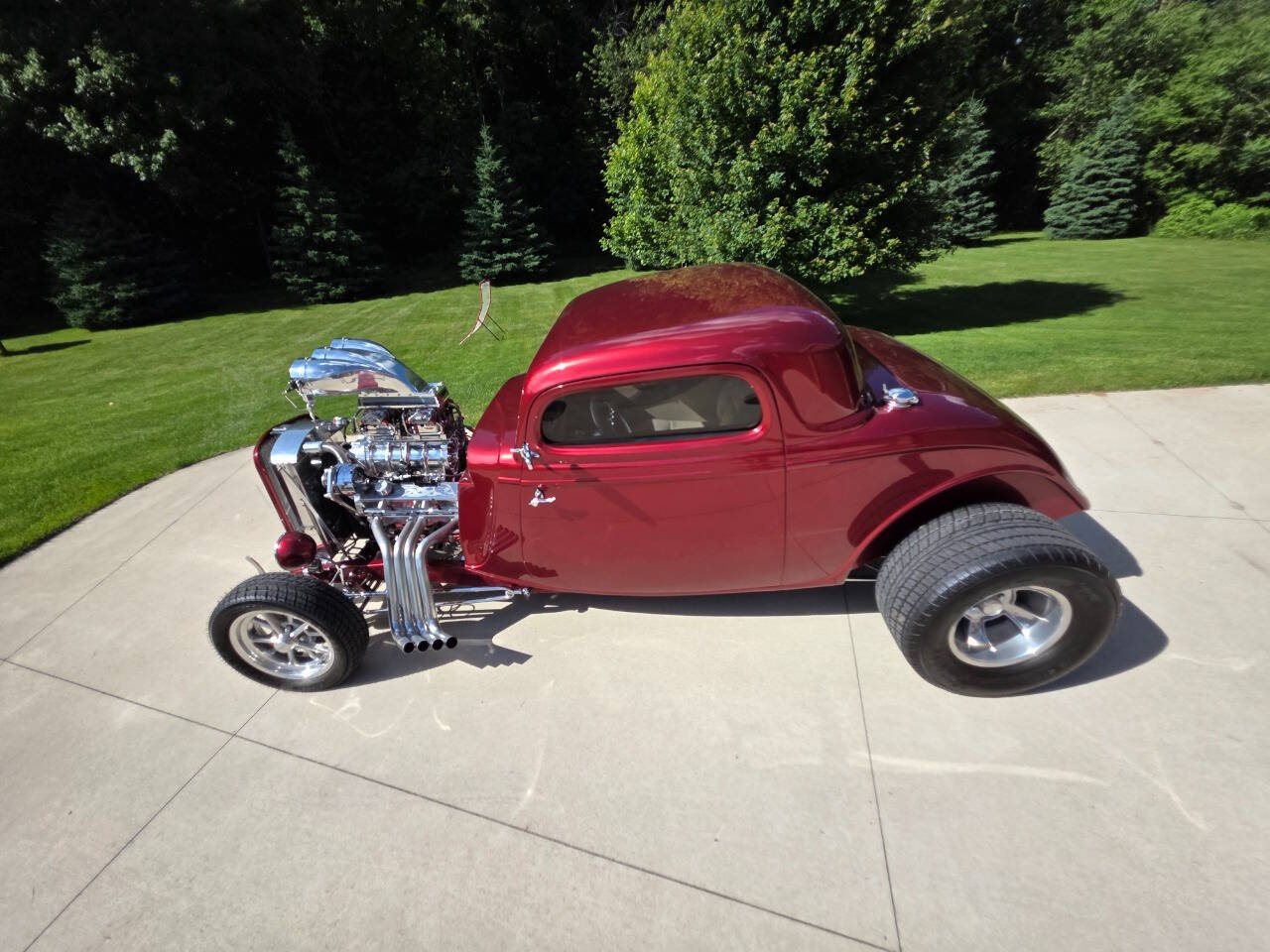 1933 Ford Coupe 16