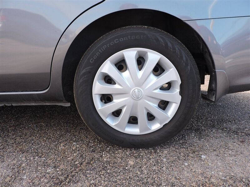 2017 Nissan Versa 1.6 S