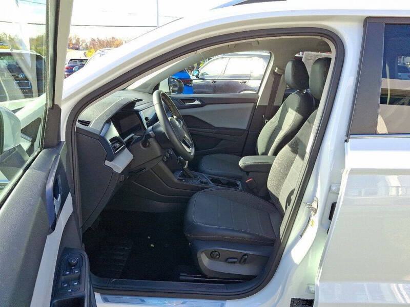 2022 Volkswagen Taos SE 4Motion