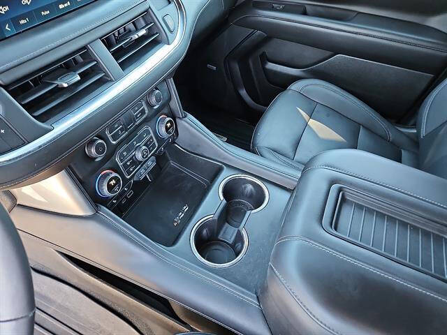 2022 Chevrolet Suburban LT