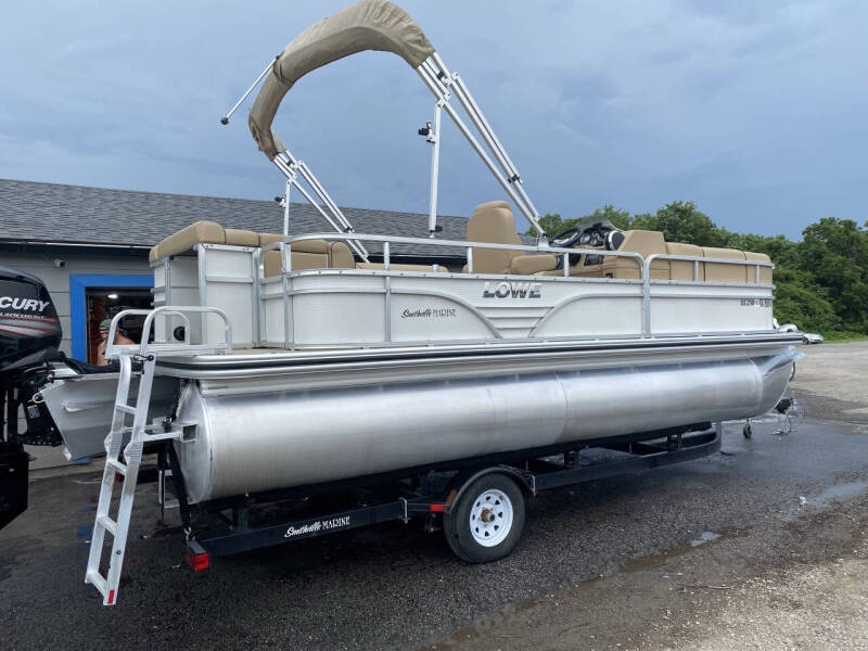 2018 Lowe Boats SS 210