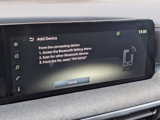 2025 Nissan Kicks SV