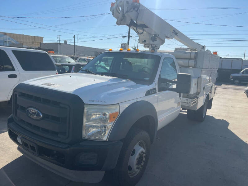 2012 Ford F-450 Super Duty Chassis Cab's photo