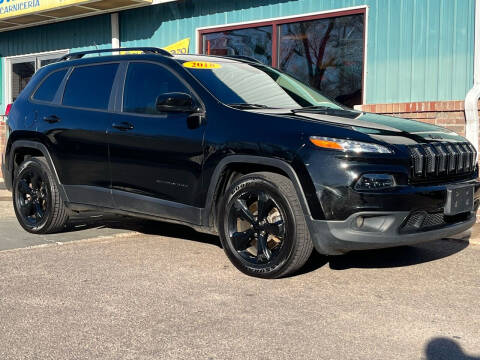 2018 Jeep Cherokee for sale at El Tucanazo Auto Sales in Grand Island NE